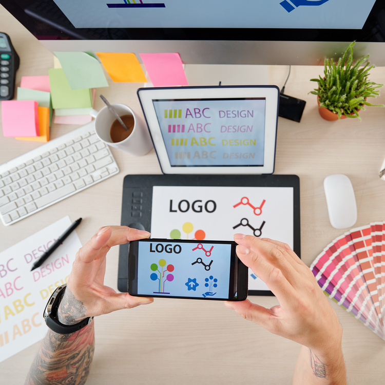 Grafik Service: Logodesign – Kreative Gestaltung und professionelle Vektorisierung